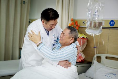 了解膀胱结石的症状 治疗不走误区(图8)